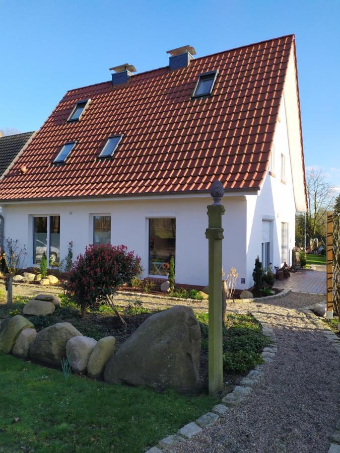 Gaestehaus Hoelting Lubberstedt ภายนอก รูปภาพ