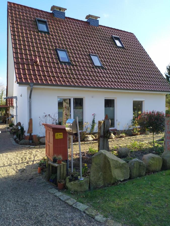Gaestehaus Hoelting Lubberstedt ภายนอก รูปภาพ