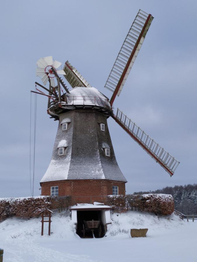 Gaestehaus Hoelting Lubberstedt ภายนอก รูปภาพ